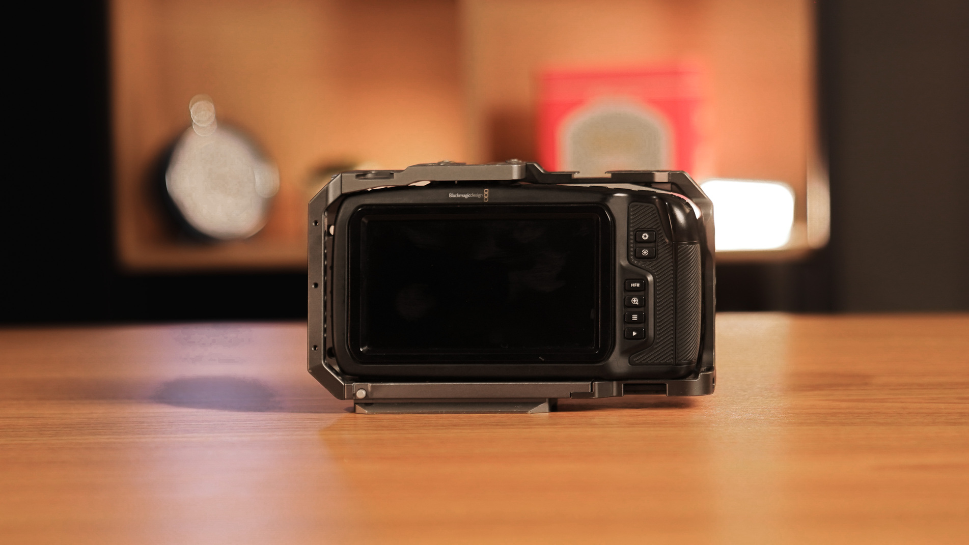 Blackmagic Pocket Cinema Camera 4k - Locação na Blip Locadora
